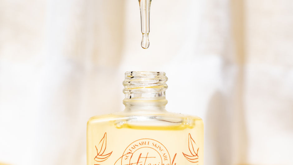 Using Face Oils for Dry Skin